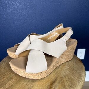 Clarks Annadel Eirwyn Wedge Sandal in Nubuck Sable, 10 WIDE
